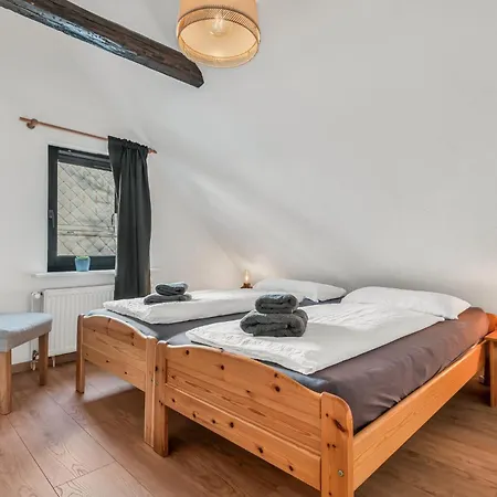 아파트 Hirsch Stadt 7 - Parkplatz - Fensterfront - Stadtblick